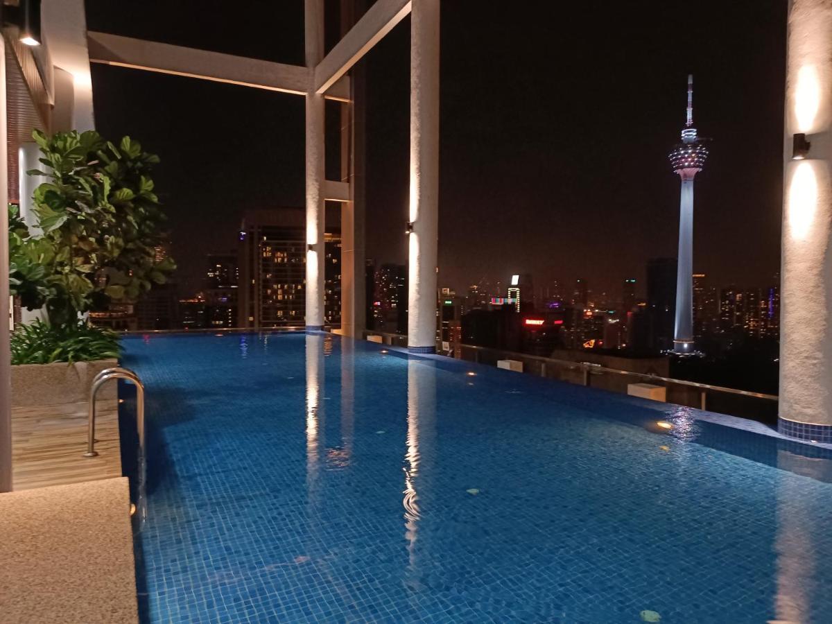 クアラルンプールCl 29A Insta Klcc View & Infinity Poolアパートメント エクステリア 写真