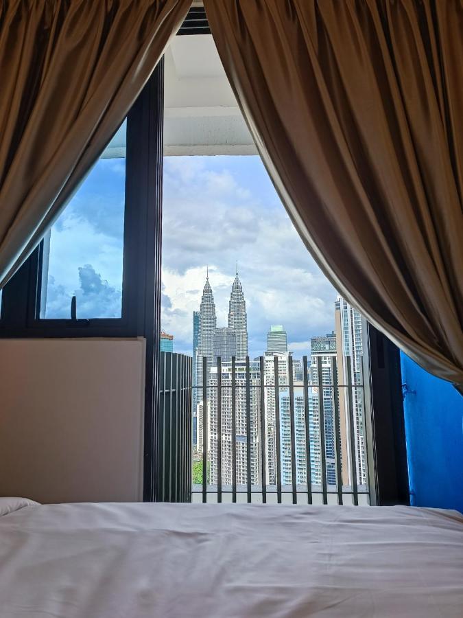 クアラルンプールCl 29A Insta Klcc View & Infinity Poolアパートメント エクステリア 写真